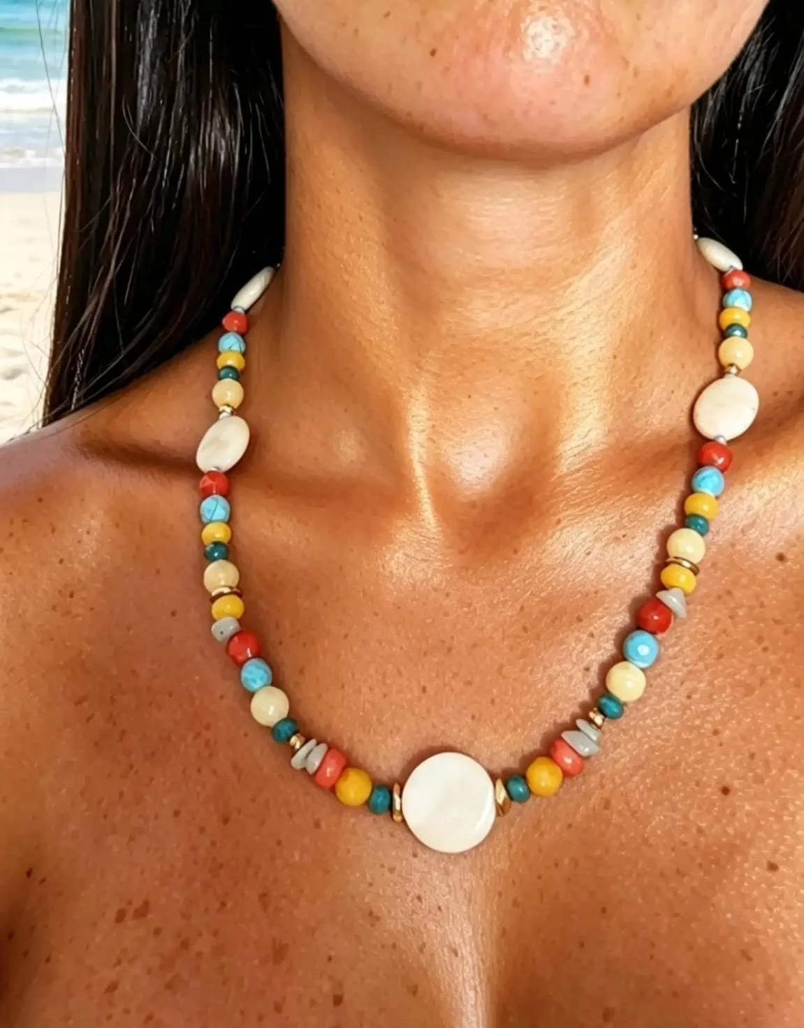 Festive Mother-of-Pearl Necklace — vista alternativa