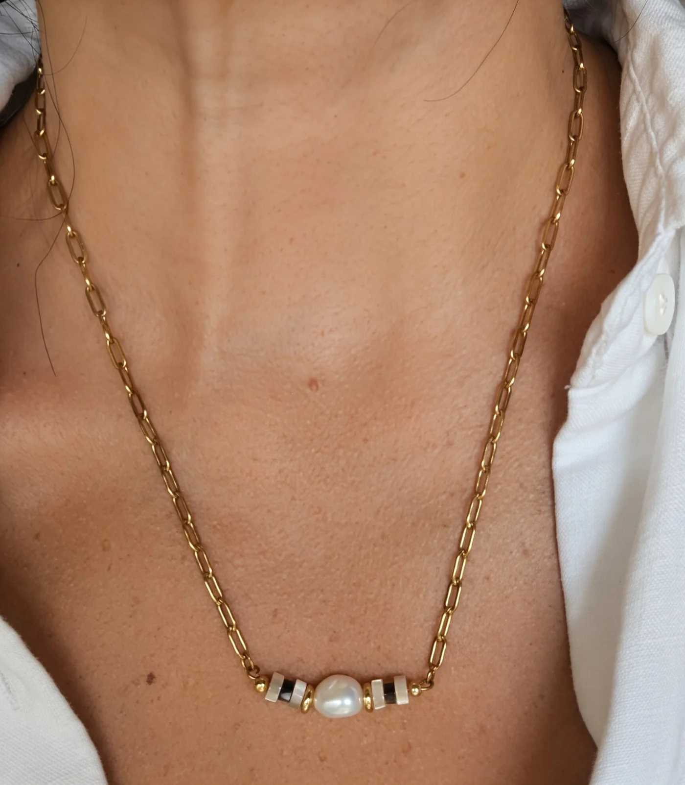 Essential Pearl Necklace